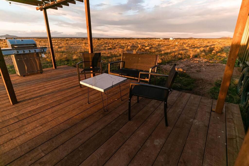 Grand Canyon Stargazing Off-Grid Tiny Home Валле Экстерьер фото